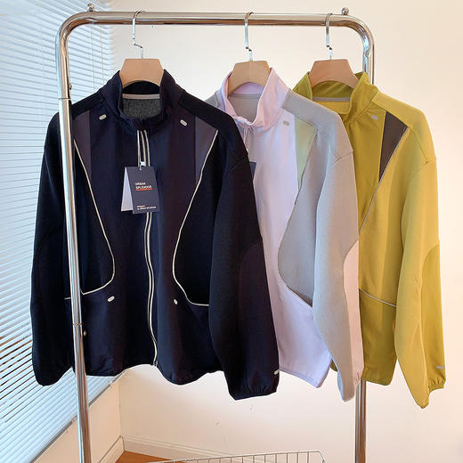 线下499!2025春秋季新款户外运动风立领拉链长袖拼接设计休闲夹克外套女款! 商品图6