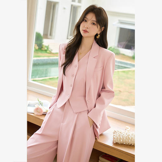 优雅高级感通勤叠穿短款马甲背心女2025V领收腰上衣V0250021 商品图2