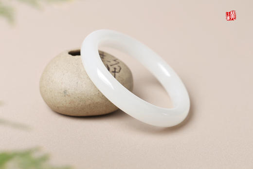 和田玉白玉手镯 圈口：55.8mm 商品图4