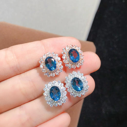 【璀璨流光】镶嵌天然伦敦蓝托帕石耳钉豪华贵气耳环女士礼物6*8mm皇家珠宝饰品 商品图3