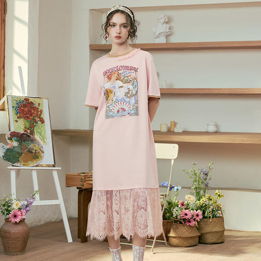 两三事造梦空间2025春新款蕾丝下摆荷叶边拼接领印花t恤裙连衣裙 商品图1