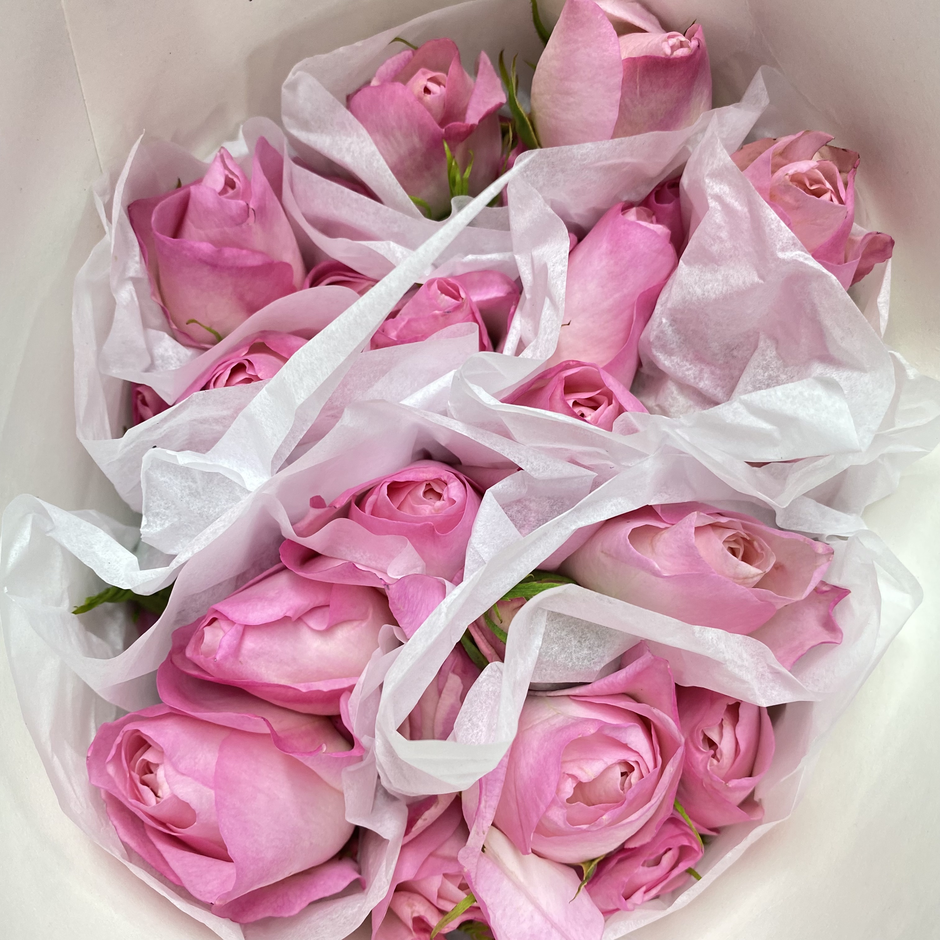 多头玫瑰 | 草莓杏仁饼