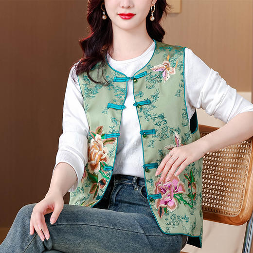 新中式国风无袖马甲，气质立领绣花盘扣上衣KQL-422H2590 商品图3