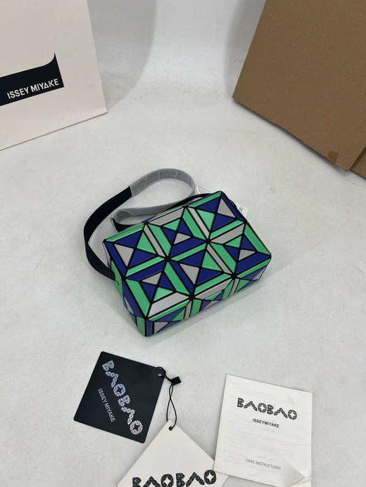 正品三宅一生，新款拼色六格丘比特，代购1600。三个色 商品图12