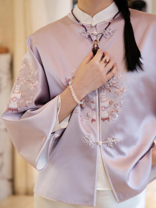 盛唐牡丹 |吉祥宝瓶团纹对襟外套-昌荣紫 商品图3
