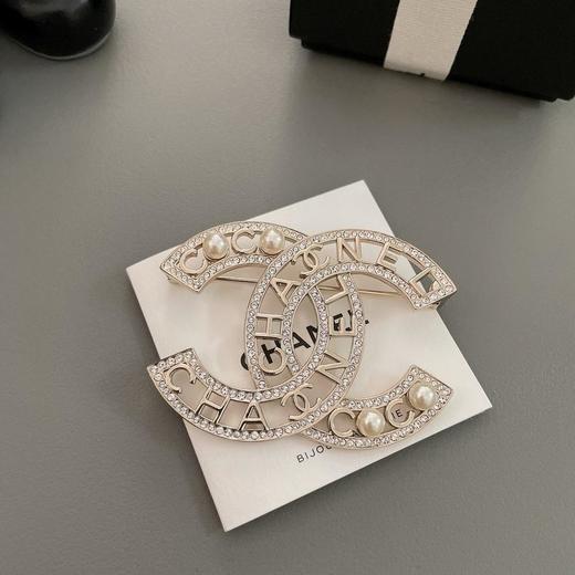 香奈儿镂空胸针颗颗施华洛钻珍珠（XJ） 商品图9