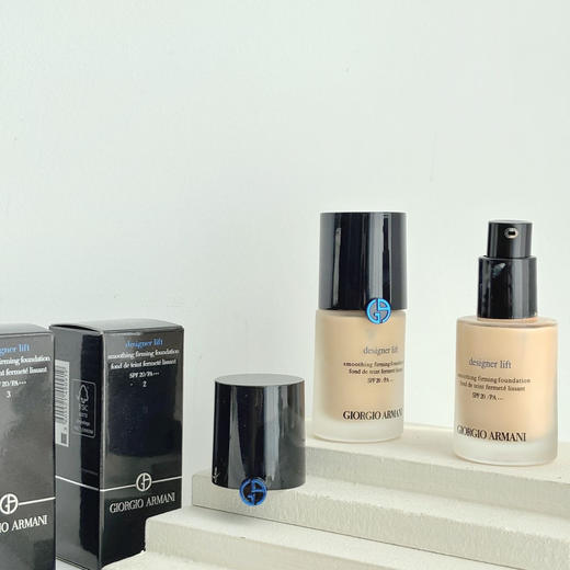 【阿玛尼粉底液小样】瑕疵皮痘痘肌姐妹祥很难不爱阿玛尼粉底液吧 肤质选择: (1红标权利: 适合油皮/混油皮 遮瑕度和控油好些 蓝标大师: 适合干皮/混干皮 保湿度和妆效好 商品图3