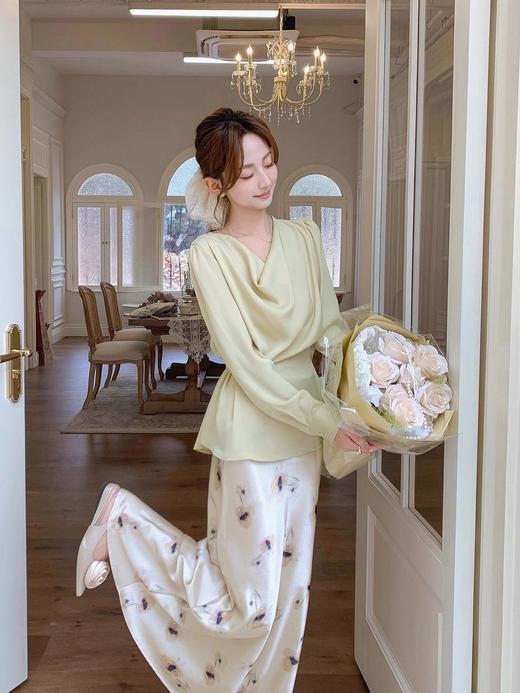 张心子【油画蔷薇】春夏高腰缎面碎花印花半身裙 U2503015 商品图9