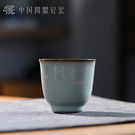 问鼎官窑北官月白禅钟杯 商品图0