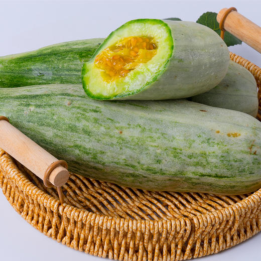 山东羊角蜜甜瓜 • 甜瓜中的爱马仕，春季头茬，形似羊角，皮薄肉厚，清甜多汁，香脆爽口 商品图2