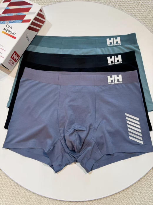 原单正品HH海丽汉森男士内裤，
克重轻薄抗菌内裆吸湿透气
真正做到零束缚裸感
3A级的一个抑菌内档加宽弹力腰带
3D立体剪裁
尺码：LXLXXLXXXL
一盒三条装 商品图4