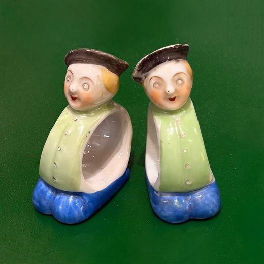 【苏州】日本制中古陶瓷人偶餐巾环一对 带标 商品图0