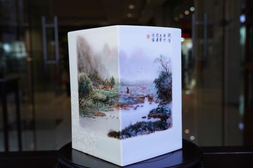 粉彩《乡情》镶器 商品图0