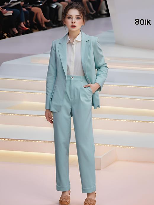 前侧开叉西服领百搭外套 商品图1