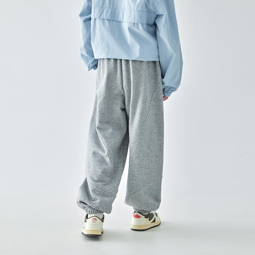 【代发】男款束脚口休闲卫裤 蓝汽水童装束脚口休闲卫裤男童分割拼接设计裤子宽松字母印花长裤 商品图4