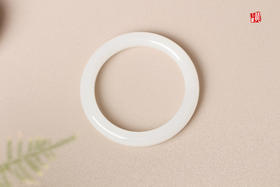 和田玉白玉手镯 圈口：55.8mm