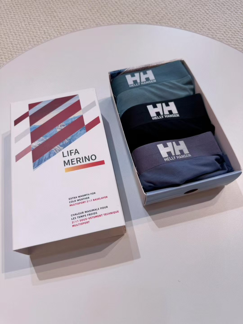 原单正品HH海丽汉森男士内裤，
克重轻薄抗菌内裆吸湿透气
真正做到零束缚裸感
3A级的一个抑菌内档加宽弹力腰带
3D立体剪裁
尺码：LXLXXLXXXL
一盒三条装