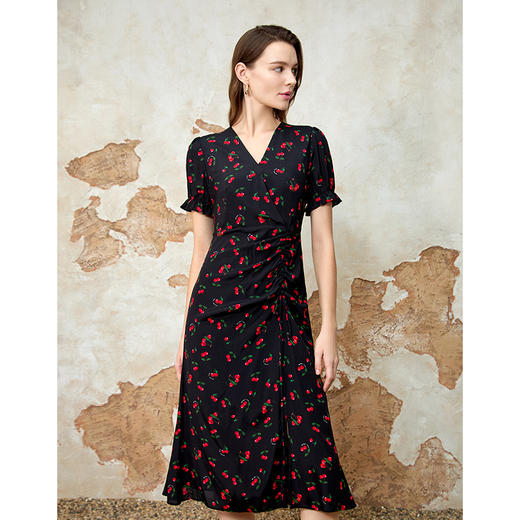 EITIE爱特爱夏季新款提褶V领开叉收腰显瘦泡泡袖印花连衣裙8207921 商品图3