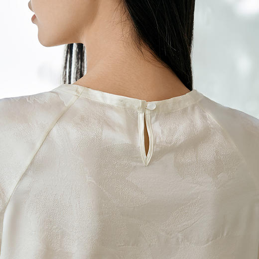 真丝小衫女100%桑蚕丝提花圆领宽松透气短袖T恤春夏新品金三塔  YSFFB702/YSFFB901 商品图3