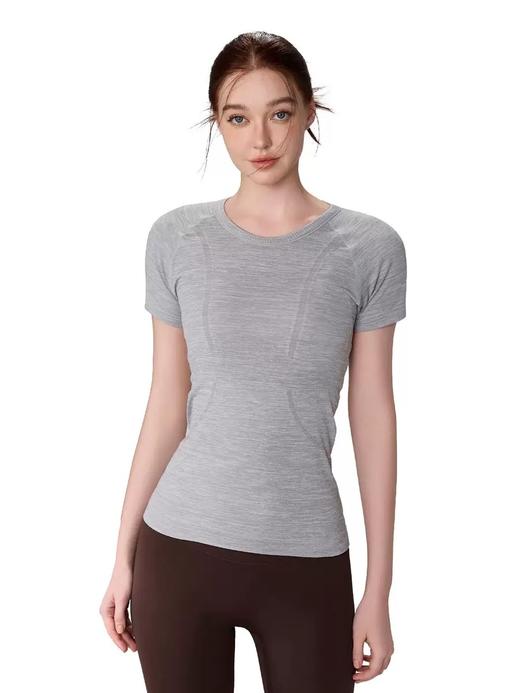 新款裸感无缝修身女显瘦透气跑步运动健身短袖收腰圆领瑜伽服AD TX42001 商品图3