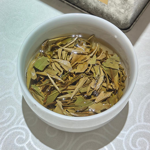 品政韵（原添寿白茶）丨花蜜香 白牡丹 政和白茶 2021年原料 250g 罐装配手提袋 商品图5