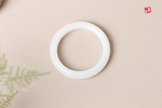 和田玉白玉手镯 圈口：55mm 商品图0