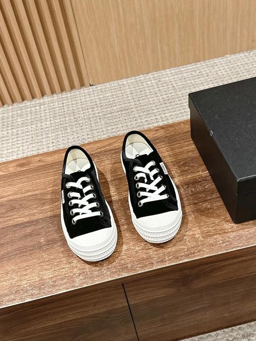 香奈儿隐藏款休闲小白鞋Vintage感满满，中古复刻款get啦小白鞋适配春夏，黑白拼接就很Chanel（HC） 商品图4