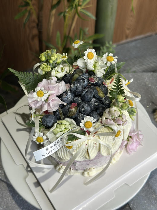 春之系列：减糖蓝莓乳酪脆波波，因季节原因鲜花随机搭配 商品图7