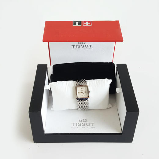 【95新】TISSOT 天梭T-TREND系列T02.1.181.84石英机芯23.35MM（女款）现售价：700特价！230225TJ31 商品图1