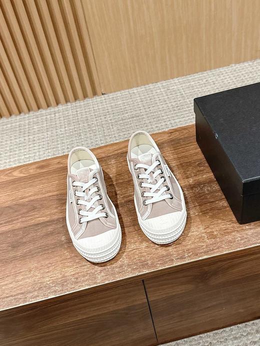 香奈儿隐藏款休闲小白鞋Vintage感满满，中古复刻款get啦小白鞋适配春夏，黑白拼接就很Chanel（HC） 商品图3