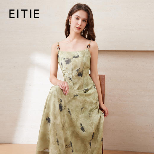 【新中式印花吊带裙】EITIE爱特爱夏季新款氛围感大裙摆及B2507610 商品图0