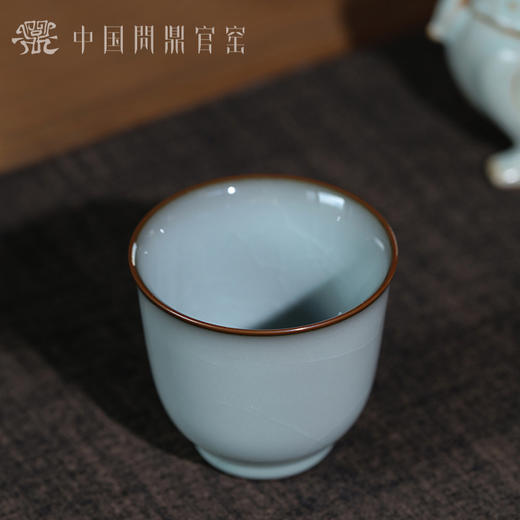 问鼎官窑北官月白禅钟杯 商品图1