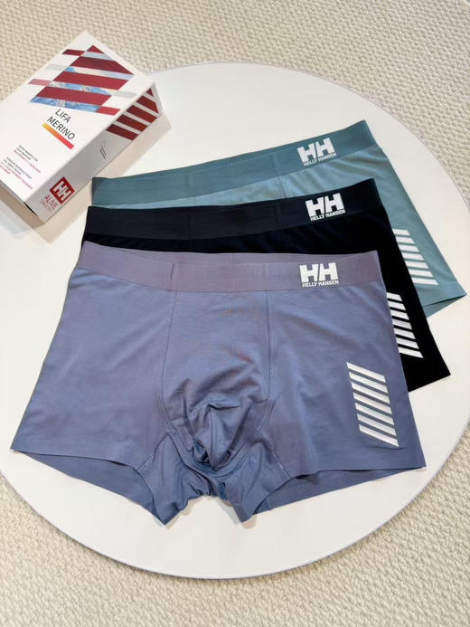 原单正品HH海丽汉森男士内裤，
克重轻薄抗菌内裆吸湿透气
真正做到零束缚裸感
3A级的一个抑菌内档加宽弹力腰带
3D立体剪裁
尺码：LXLXXLXXXL
一盒三条装 商品图6