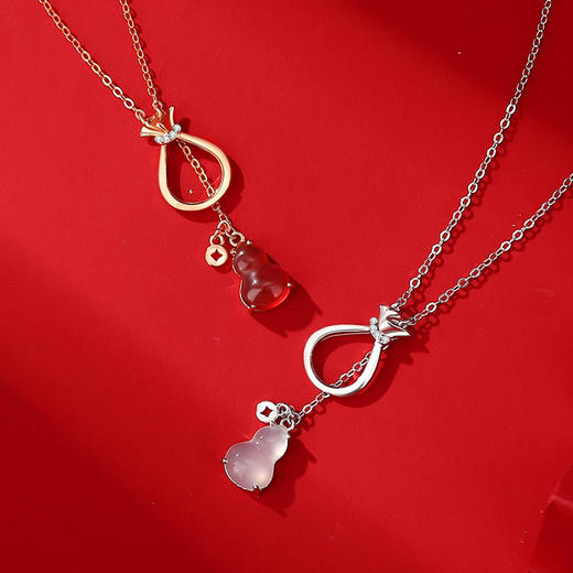 【钱来钱来】卡蒂罗/KADER 好运福禄国风转运锁骨链 新中式福气满满本命年钱袋流苏吊坠 招财进宝小葫芦项链 商品图4