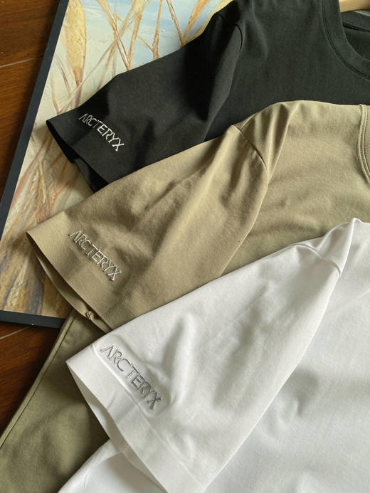 点此购买 始祖鸟春夏季三色休闲男女舒适百搭棉质短袖T恤 LL 311606 商品图6