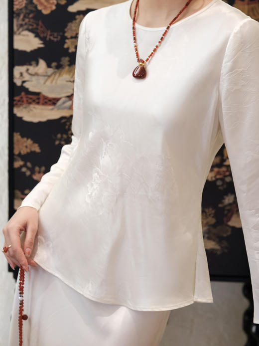 盛唐婧 |真丝牡丹提花修身国风上衣-白色 商品图5