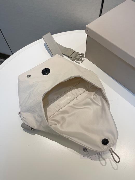 点此购买 lulu露露多用骑行包饺子包 mp 311574 商品图12