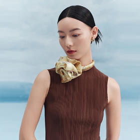 万事利“牡丹时”75厘米双面印花中方巾