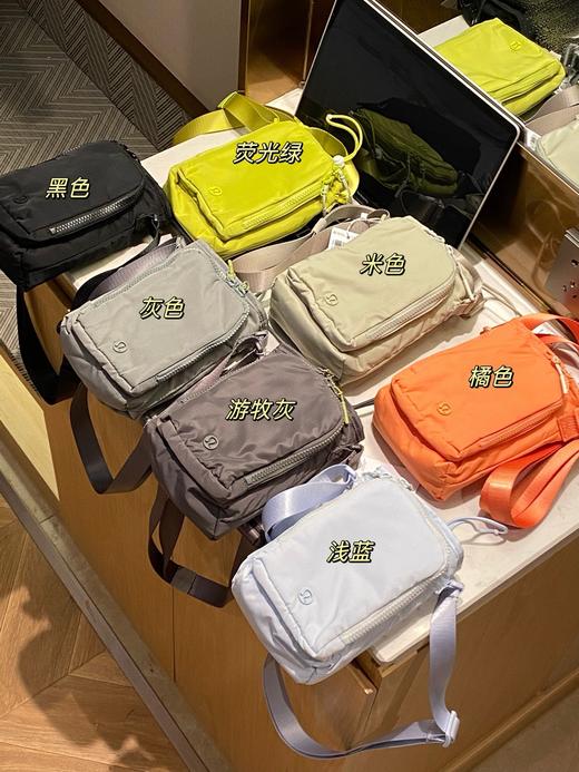 点此购买 lulu露露大家斜挎水壶包 sz 311644 商品图0