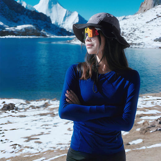 灰壳 女款 户外美利奴羊毛速干登山天丝长袖打底衫带手表窗 商品图4