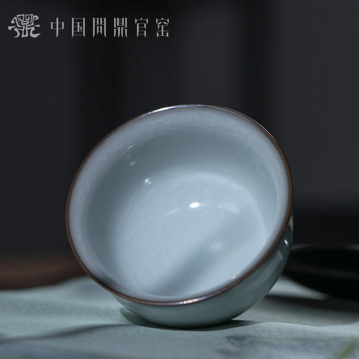 问鼎官窑北官月白淳合杯 商品图2