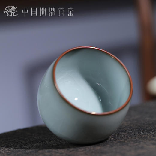 问鼎官窑北官月白金钟杯（缺货） 商品图3