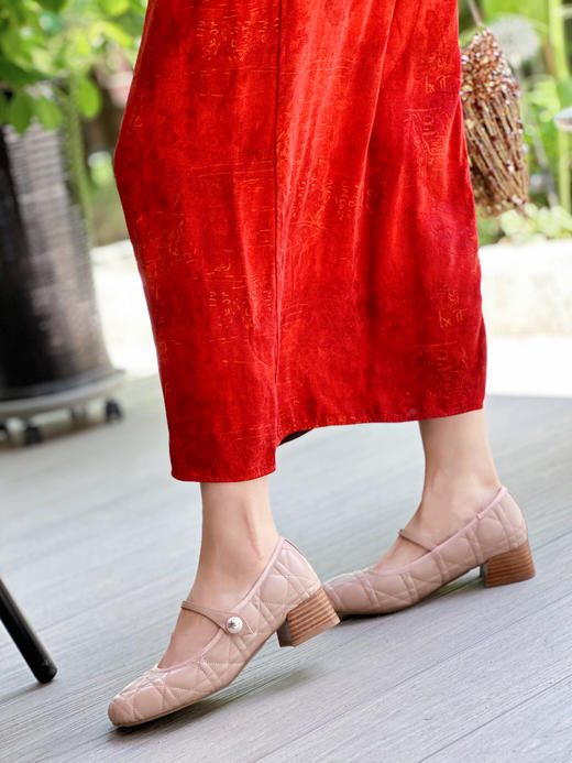 westory春秋新款法式优雅中跟玛丽珍单鞋W24CE74301 商品图7