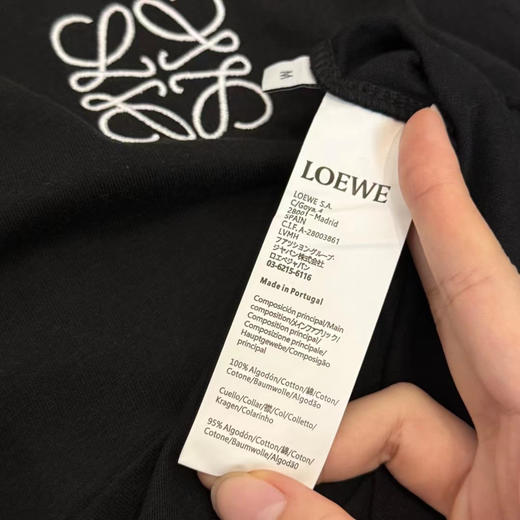 正品LOEWE罗意威 春夏 Anagram系列刺绣短袖T恤 男女同款
经典刺绣logo做工精美百搭 吴磊同款
尺码S-XXL 商品图3