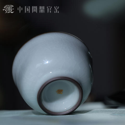 问鼎官窑北官月白淳合杯 商品图4