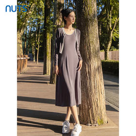 NUTS春秋新品纯色圆领时尚优雅修身气质连衣裙4311004A4