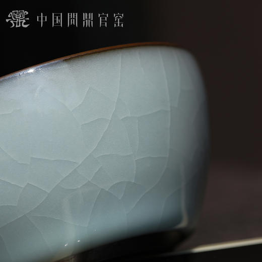 问鼎官窑北官月白观月杯（缺货） 商品图3