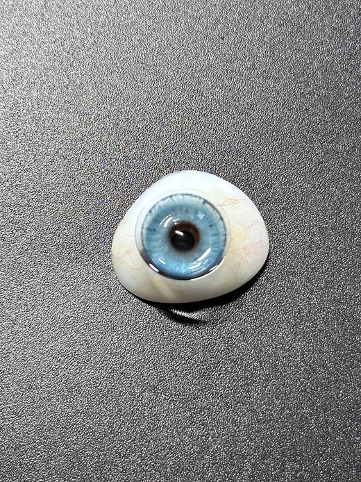 艾吉拉Loveiikira  蓝雪贵族 半年抛 两片 14.2mm 参考着色 13.6mm 基弧 8.5 含水 40% 新锐国货 商品图4