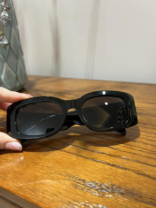 311-1 渠道货 GM联名MM6 206型号 蛋型窄框墨镜 时髦太阳镜 三色 商品图10