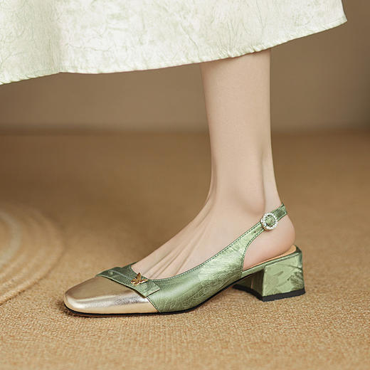 【预售5天】夏新款复古中式国风包头后空方头凉鞋时尚拼接一字带女鞋CFE&C6173 商品图2